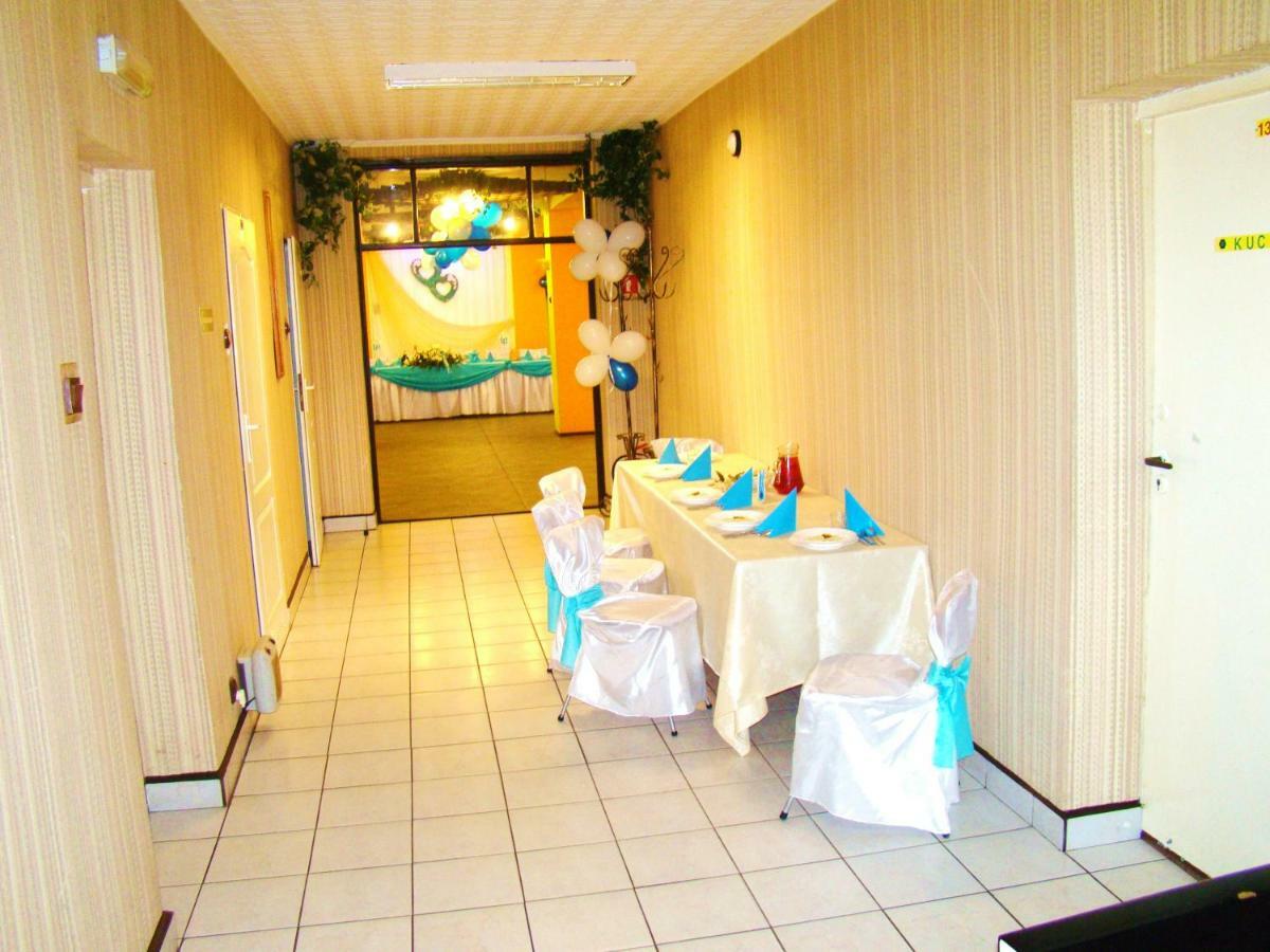 Osrodek Wypoczynkowy Oaza Hotel Kuznica Zbaska ภายนอก รูปภาพ